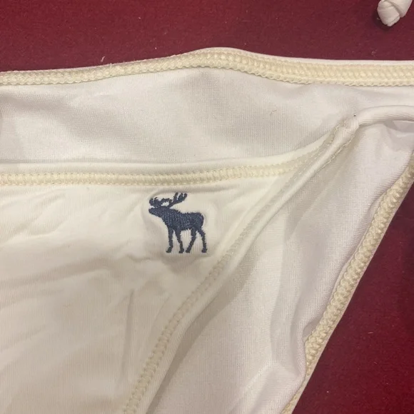 New with tags Abercrombie & Fitch white bikini M Top S bottom swimsuit - Picture 3 of 8
